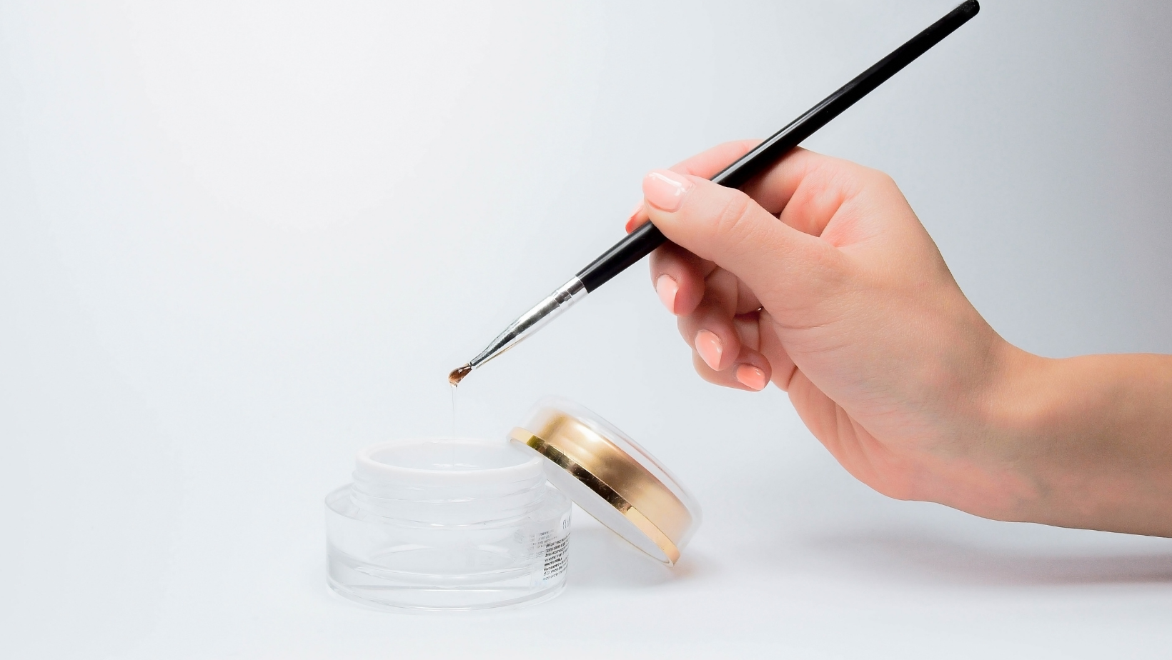 THE NAILS CLUB Figtree Grove