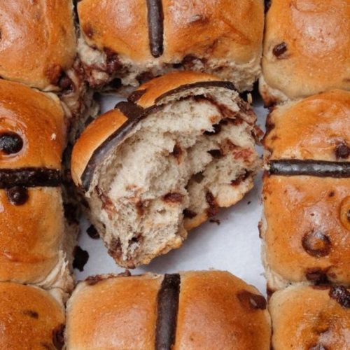 Hot Cross Bun Varieties at Baker's Delight Figtree Grove